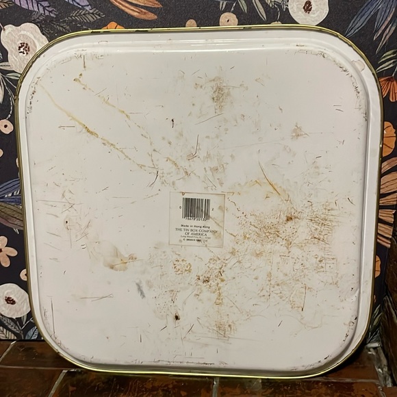 Vintage Tin Floral Serving Tray - Picture 4 of 4